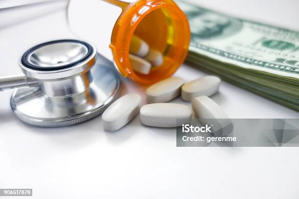 Medical Expences Stock Photo - Download Image Now - American Culture, American One Hundred Dollar Bill, Assistance