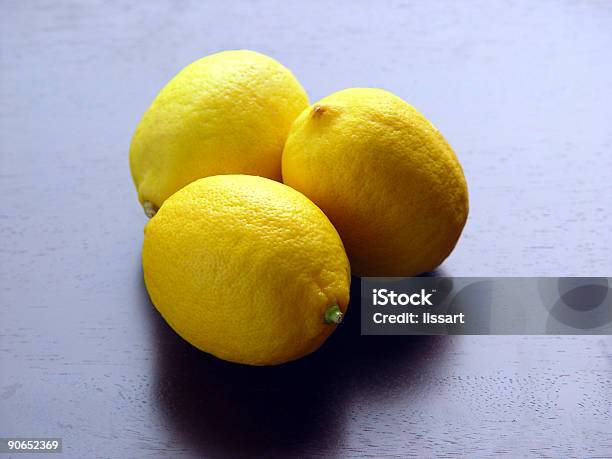 3 레몬 0명에 대한 스톡 사진 및 기타 이미지 - 0명, 3가지 개체, 가벼운