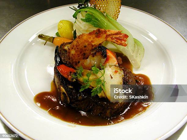 Foto de Surf E Turf e mais fotos de stock de Almoço - Almoço, Banquete, Comida