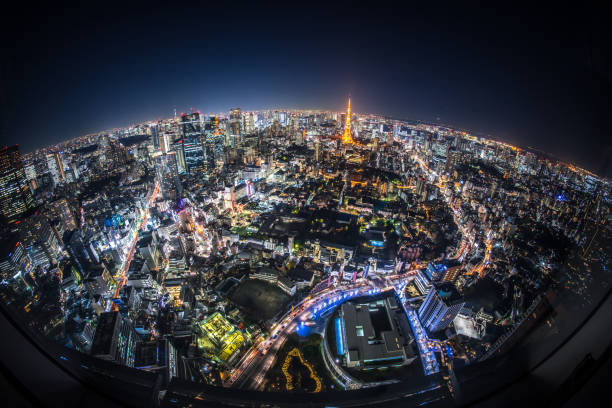 fisheye view de tokyo dans la nuit - tokyo prefecture tokyo tower night skyline photos et images de collection