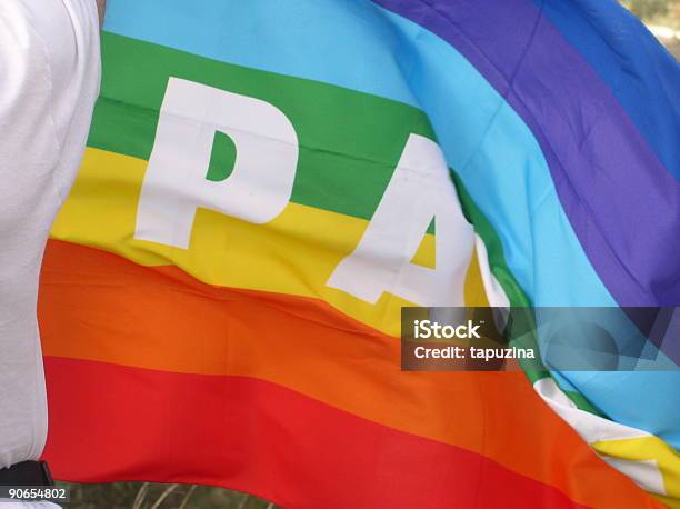 Bandera De Pazpace Foto de stock y más banco de imágenes de Agarrar - Agarrar, Amarillo - Color, Arco iris