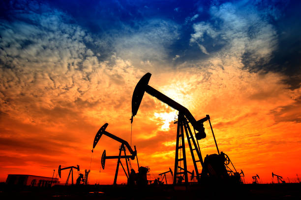 istock The oil pump, industrial equipment 906551826