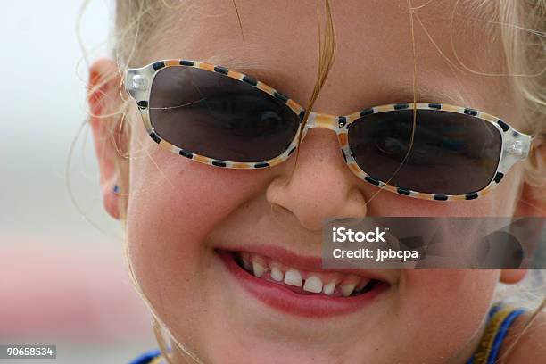 Foto de Feliz Camper e mais fotos de stock de Criança - Criança, Entusiástico, Face Humana