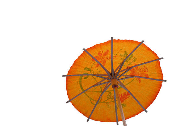 cocktail parapluie orange#4-isolé - drink umbrella umbrella drink isolated photos et images de collection