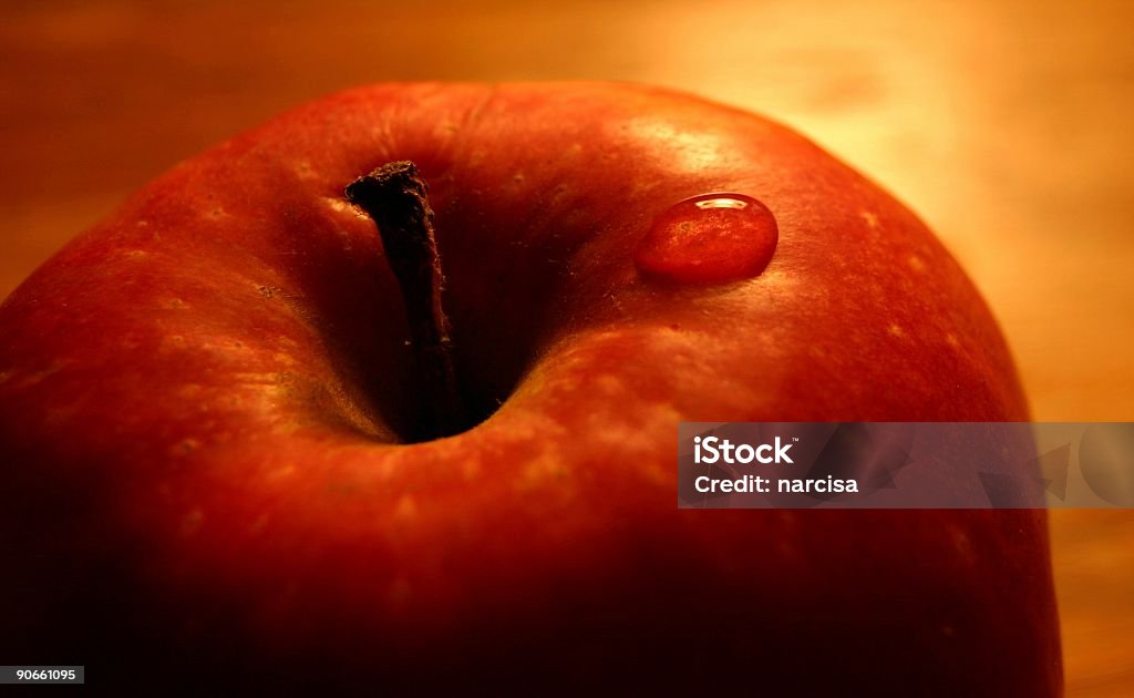 Apple e waterdrop - Foto stock royalty-free di Acqua