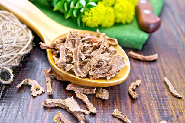 istock Root dry of Rhodiola rosea with string on board 906631838
