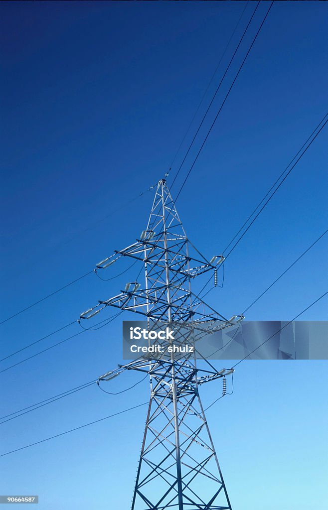 Torre de energia e linhas - Royalty-free Alto - Descrição Física Foto de stock