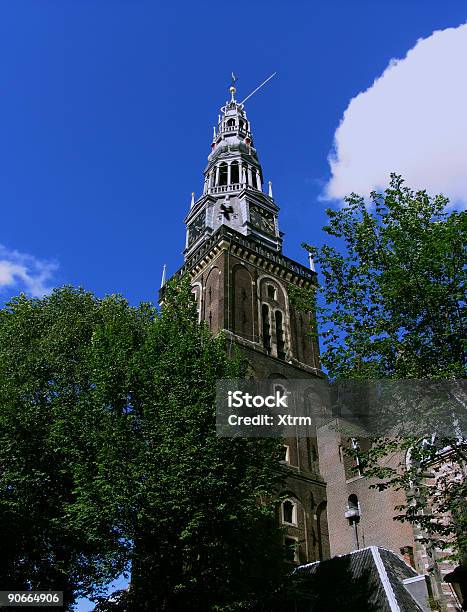 Oude Kerk W Amsterdamie - zdjęcia stockowe i więcej obrazów Amsterdam - Amsterdam, Architektura, Chmura