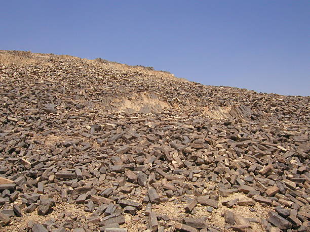 istock The Carpentry, Ramon Crater, Israel 90665700