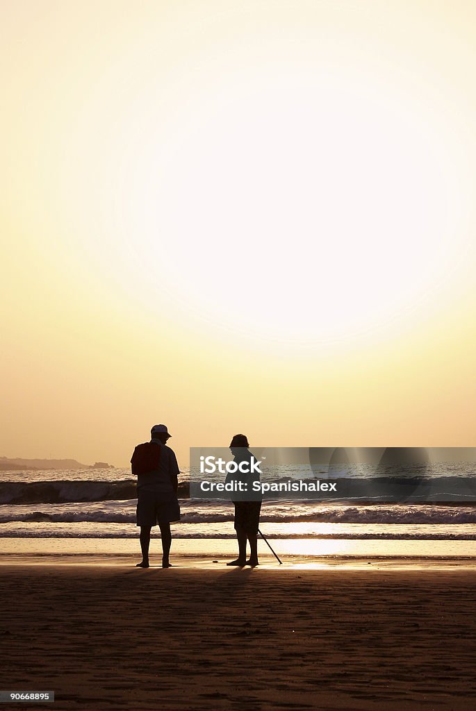 Seniores Praia ao pôr do sol - Royalty-free Adulto maduro Foto de stock