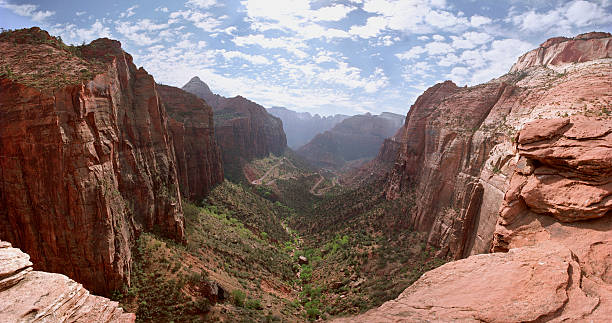 istock Zion Canyon overlook 90669271
