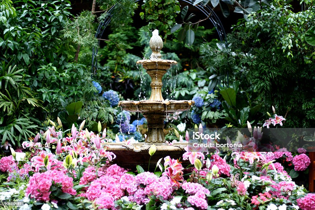 Fuente Fountain - Foto de stock de Agua libre de derechos