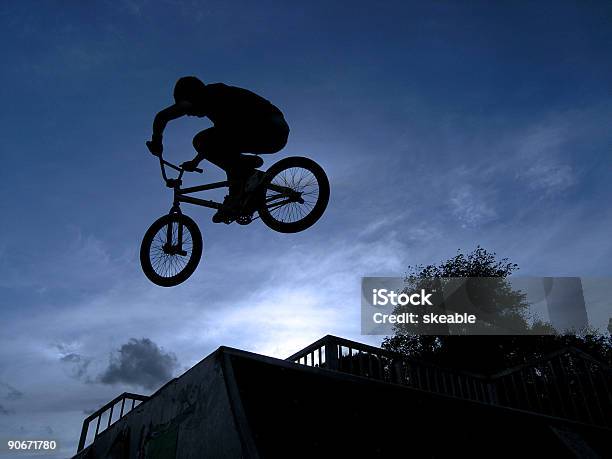 Bmx 실루엣 0명에 대한 스톡 사진 및 기타 이미지 - 0명, BMX 자전거타기, 경사로