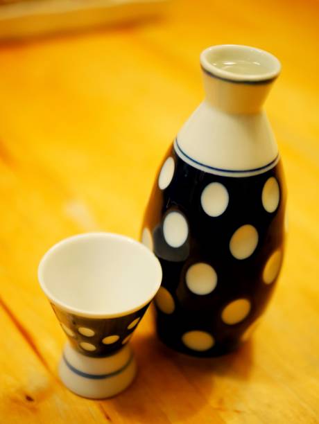 istock Sake bottle tokkuri ochoko 906719840