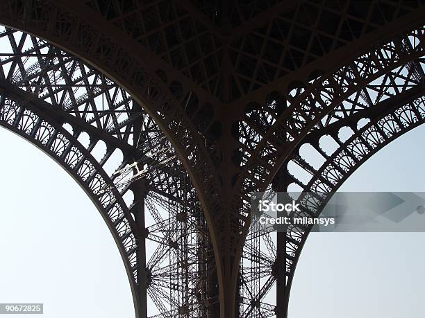 Wieża Eiffela - zdjęcia stockowe i więcej obrazów Plac budowy - Plac budowy, Wieża Eiffla, Przemysł budowlany