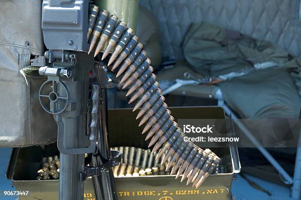 Metralhadora Bullets - Fotografias de stock e mais imagens de Arma de Fogo - Arma de Fogo, Armamento, Bala - Munição