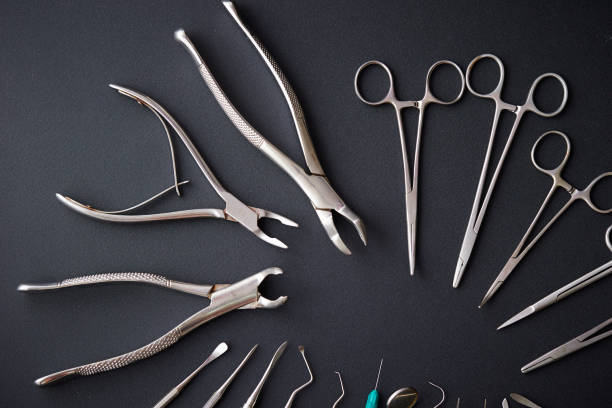 istock Dentist's medical equipment 906735378