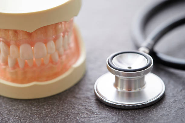 istock Dentist's medical equipment 906741174