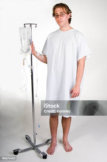 환자 Iv 기둥에 대한 스톡 사진 및 기타 이미지 - 기둥, 정맥 주사, 걷기
