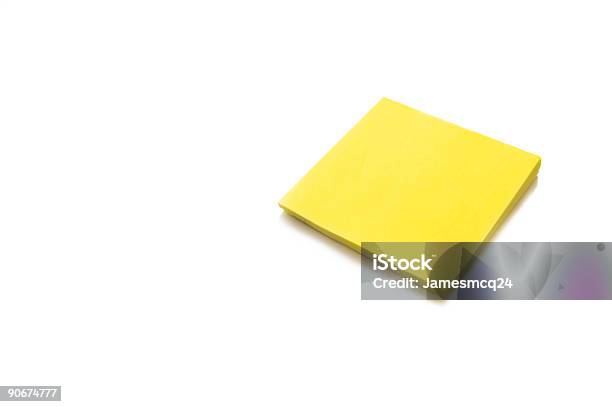 Isolado Pegajoso - Fotografias de stock e mais imagens de Amarelo - Amarelo, Amontoar, Bloco de Recados