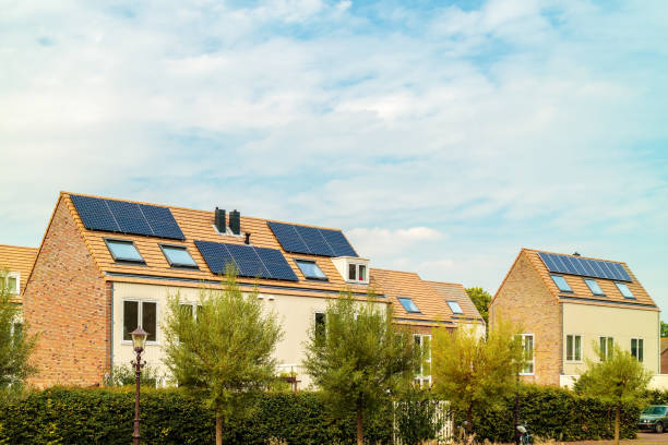 istock New Dutch houses with solar panels 906762362