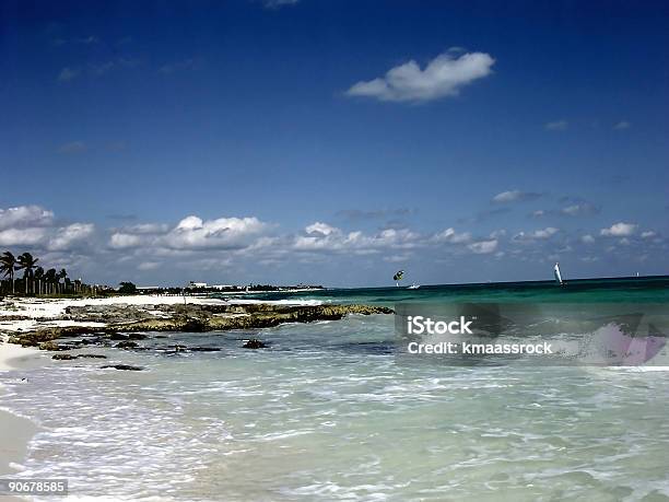 Foto de Praiaméxico e mais fotos de stock de Areia - Areia, Azul, Cena de tranquilidade