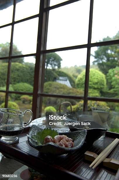 일본 레스토랑 창문에 대한 스톡 사진 및 기타 이미지 - 창문, 탁자, 갈색