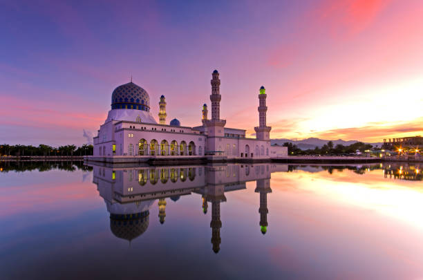 istock Sunrise Over Kota Kinabalu City Mosque 906834360