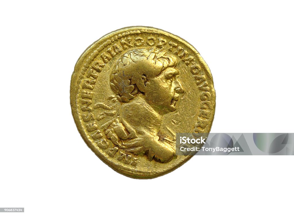 Goldene römische Aureus Münze des römischen Kaisers Trajan - Lizenzfrei Geldmünze Stock-Foto