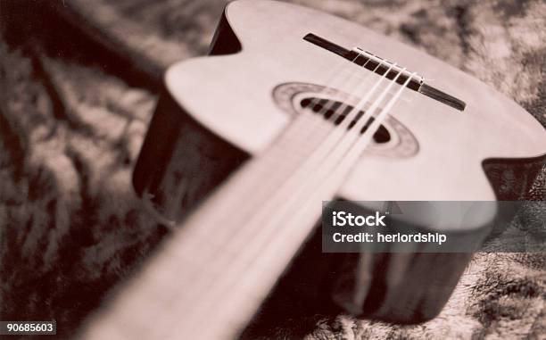 Foto de Guitarra Clássica e mais fotos de stock de Instrumento musical - Instrumento musical, Música, Ninguém