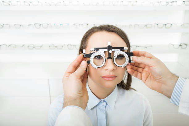 istock patient check their eyesight in the clinic 906874962