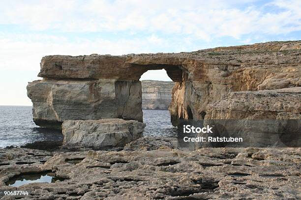 Foto de Azzure Janela e mais fotos de stock de Arco - Característica arquitetônica - Arco - Característica arquitetônica, Azul, Bandeira da Comunidade Européia