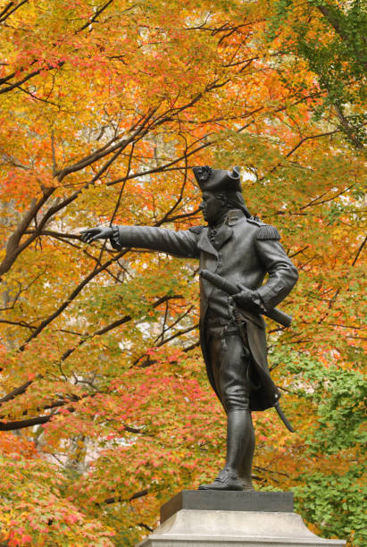 istock A Statue at Independence Hall in Fall Color 906878750