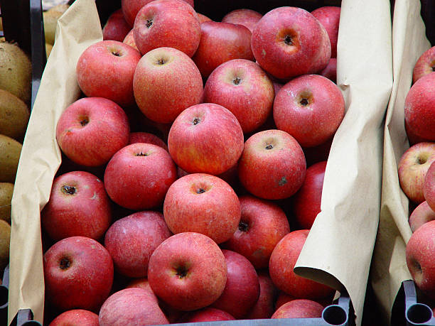 Jabłka do sprzedaży – zdjęcie