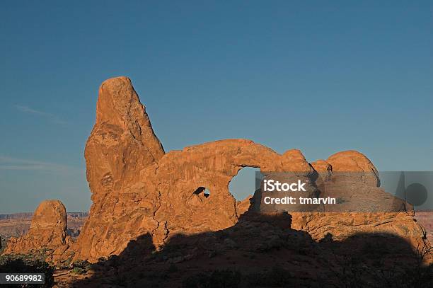 Arco Duplo - Fotografias de stock e mais imagens de Ao Ar Livre - Ao Ar Livre, Arco - Caraterística arquitetural, Arco Natural