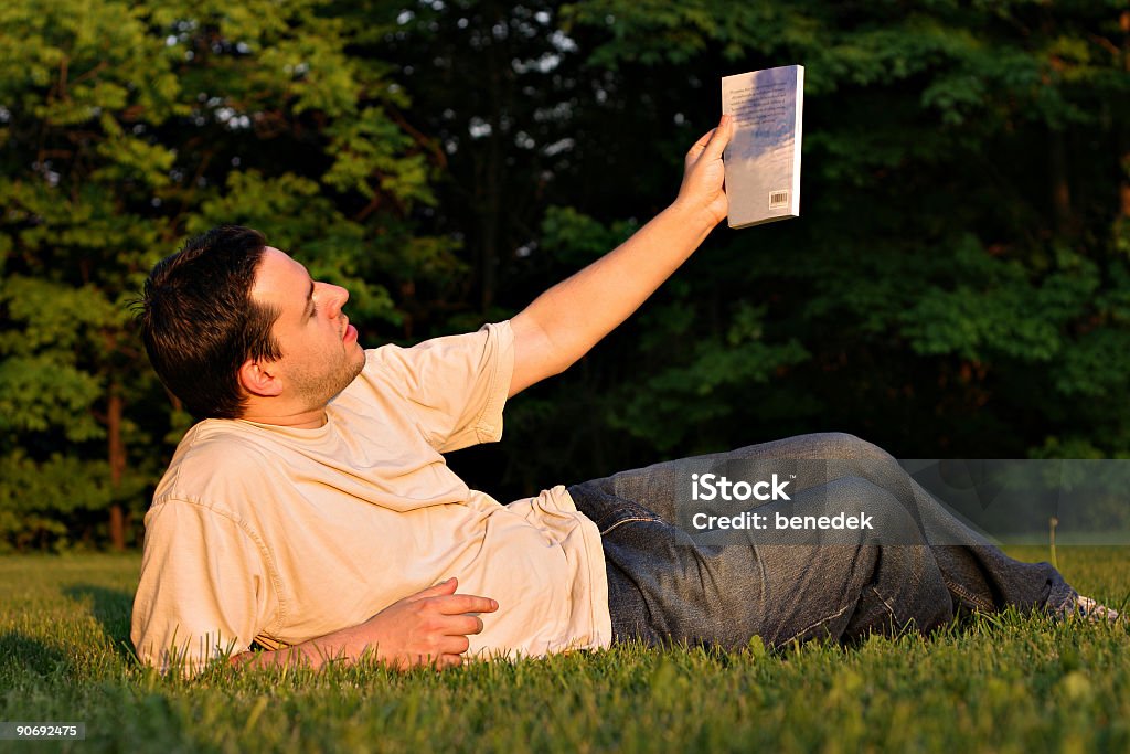 Bibliografía, lectura - Foto de stock de Acostado libre de derechos