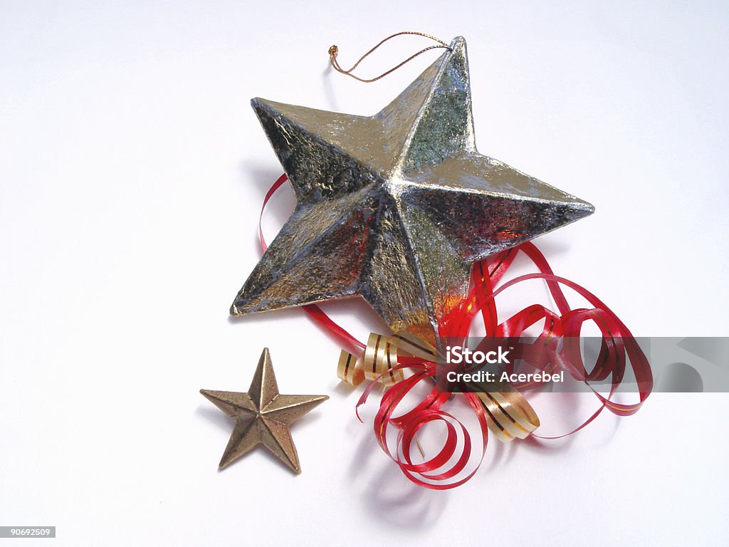 Две звезды с лентами - Стоковые фото Ёлочные игрушки роялти-фри
