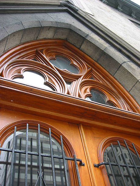 istock detail, side entrance 90692972