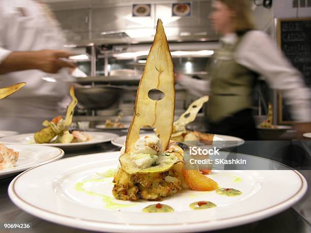 Foto de Cozinha e mais fotos de stock de Servir comida e bebida - Servir comida e bebida, Almoço, Antepasto