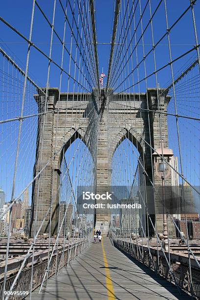Bb105 Foto de stock y más banco de imágenes de Aire libre - Aire libre, Brooklyn - Nueva York, Ciudad
