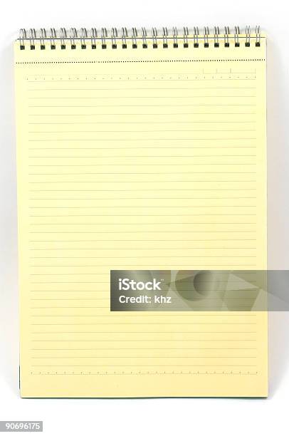 Foto de Bloco De Notas Em Branco Amarelo e mais fotos de stock de Acessório - Acessório, Bloco Espiral, Caderno de Anotação