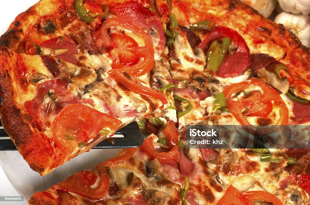 pizza warstwy - Zbiór zdjęć royalty-free (Bar szybkiej obsługi)