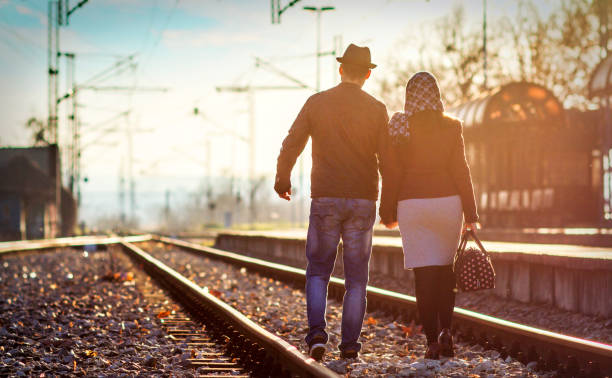 istock Young married couple traveling 906972136