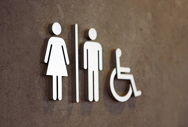 di bagno moderno - disabled accessible boarding sign foto e immagini stock