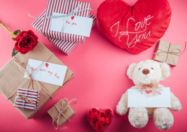 istock Presents for Valentines day on pink background 907014950