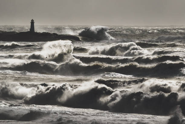 冬の嵐・ グレイソン - lighthouse scenics winter peggys cove ストックフォトと画像