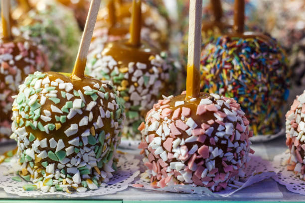 istock Baked apples with glaze coating. 907150010