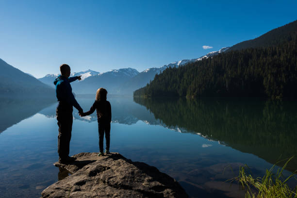 istock Family bonding in nature 907166912