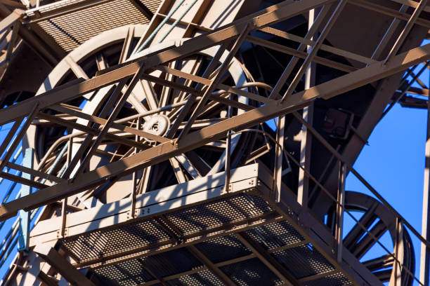 istock Close up metal structure of Eiffel Tower 907295186