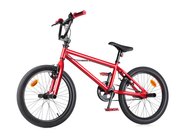 bicicleta bmx de rojo sobre fondo blanco - bicycle frame fotografías e imágenes de stock